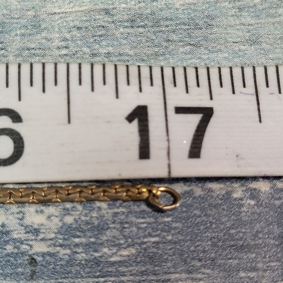 Avon bow Necklace. - Picture 8 of 9